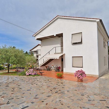 Apartment & Room Tanja 1552 Pula Exterior photo