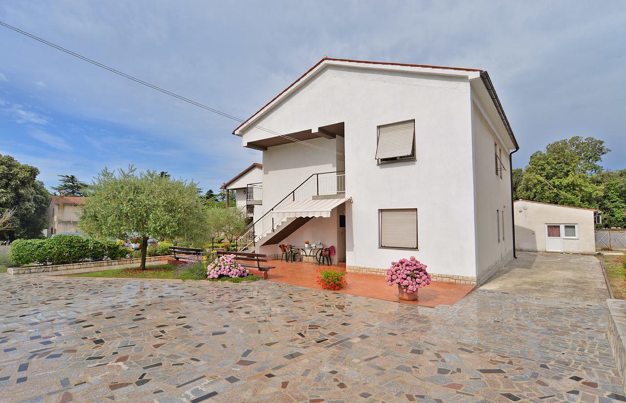 Apartment & Room Tanja 1552 Pula Exterior photo